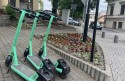 Hulajnogi elektryczne testowane w Wadowicach zostaną w mieście już na stałe?