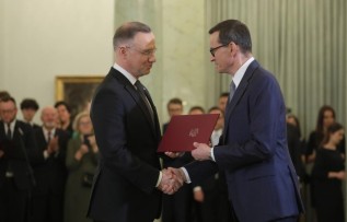 Prezydent Andrzej Duda zaprzysiągł Mateusza Morawieckiego na premiera i powołał rząd