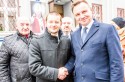 Bartosz Kaliński i Andrzej Duda podczas spotkania w kampanii wyborczej w kwietniu 2015 roku w Wadowicach