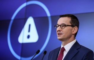 Premier Morawiecki o pomocy dla gospodarki: "Środki z nowej Tarczy już w najbliższych dniach"