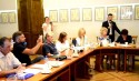Tak wygląda dziś wadowicka polityka. Starosta Kaliński apeluje do radnych o normalną debatę na sesji, a burmistrz Klinowski robi zdjęcia na Facebooka
