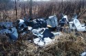Odpady zalegające na brzegach Skawy w Witanowicach