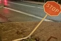 Zniszczony znak STOP w Kalwarii Zebrzydowskiej