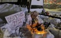 Znicze zapalone w miejscu śmierci nastolatki w Andrychowie