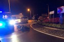 Wypadek na rondzie w Wadowicach. Poturbowany został motocyklista