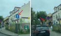 Kierowcy pogubili się w znakach na krótkiej ulicy w Wadowicach