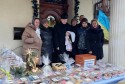 Ukrainki upiekły ciasta i sprzedawały je w czasie kiermaszu