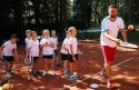 Dzieci z SP nr 2 w Wadowicach uczą się tenisa i pływania