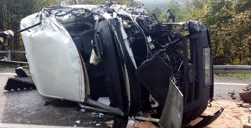 Poważny Wypadek Na Krajówce Pod Kalwarią. Dwóch Kierowców W Ciężkim Stanie Trafiło Do Szpitala
