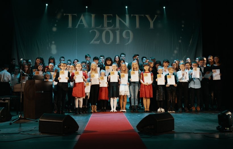 W naszych okolicach mamy naprawdę uzdolnioną młodzież. Kto dostał &quot;Talent 2019&quot;?