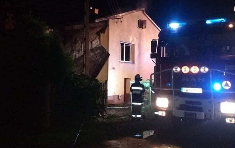 Tragiczny finał pożaru w Nidku. Zmarła 51-letnia mieszkanka domu