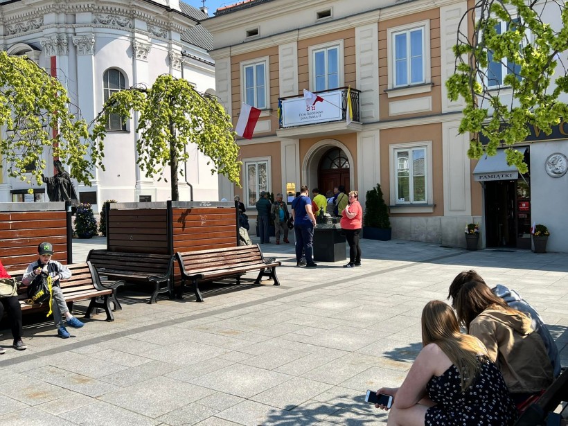 Spokojna majówka w Wadowicach. Turyści wrócili do centrum miasta, ale tłumów nie ma