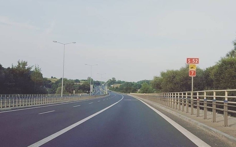S 52 - to droga ekspresowa, ktora ma odkorkowac Kraków i połaczyć stołeczne miasto Małopolski z zachodnią granicą
