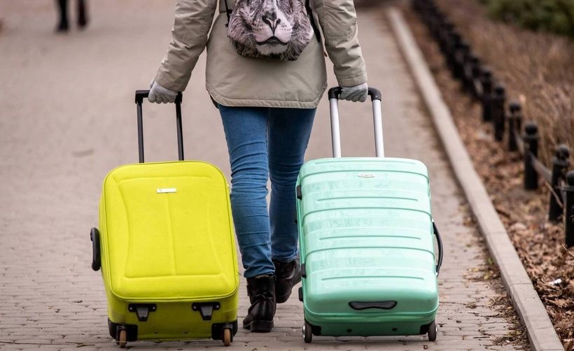 Blisko połowa Polaków oszczędza na wycieczki turystyczne