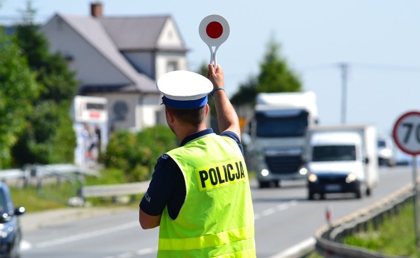 Wakacje na drogach Małopolski. Mniej wypadków, ale i tak zginęło 17 osób, a 341 zostało rannych