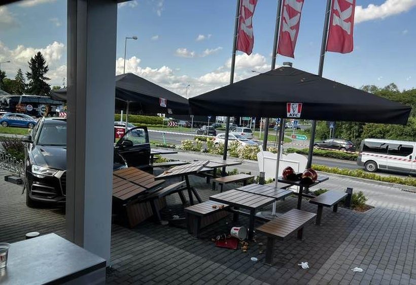 Wypadek pod KFC w Wadowicach czeka na wyjaśnienie. Śledztwo trwa, kierująca straciła prawo jazdy