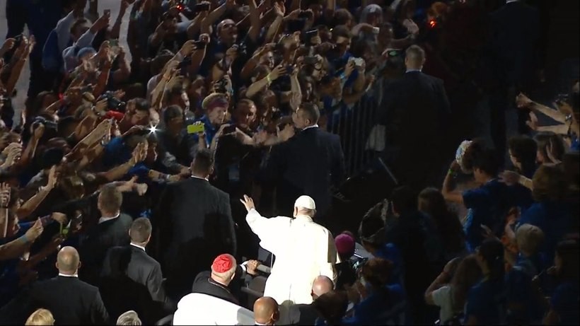 Pożegnanie wolontariuszy z papieżem Franciszkiem podczas ŚDM