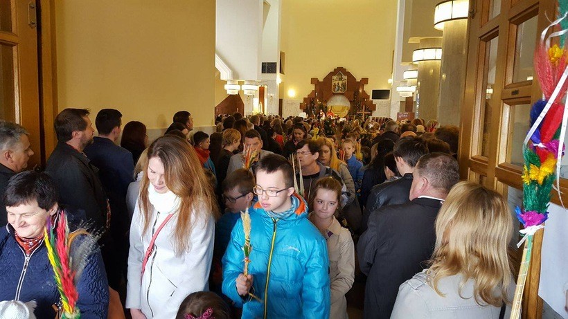 Procesja Niedzieli Palmowej w Kościele Św. Piotra Apostoła w Wadowicach
