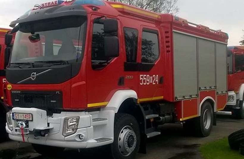 Wielka radość u strażaków w Wieprzu. Właśnie odebrali technicznie nowiutki wóz bojowy!