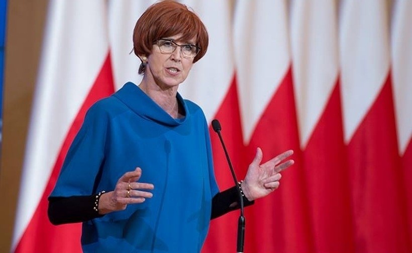 Minister Elżbieta Rafalska zapowiedziała podniesienie płacy minimalnej