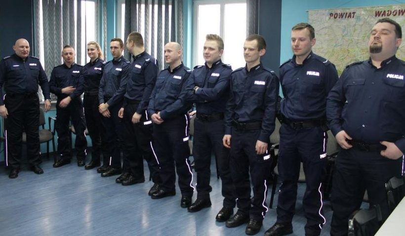 Nagrodzono policjantów, którzy powstrzymali rozróbę na stadionie w Ryczowie