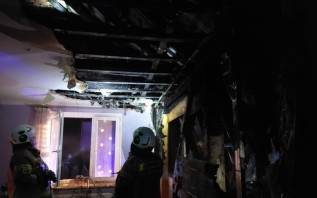 Spalone pomieszczenie w domu w Sułkowicach