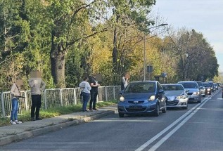 Kolizja trzech samochodów w Inwałdzie. Na szczęście nikomu nic się nie stało