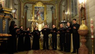Koncert w kościele św. Erazma w Barwałdzie Dolnym podczas pierwszych spotkań z muzyką dwną