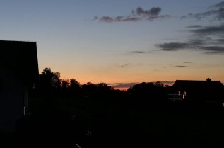 Zachód słońca nad Wadowicami, godzina 22.00, 21.06.2022