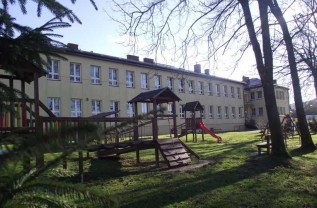 Szkoła w Marcyporębie może zyskać nową salę sportową, ale...