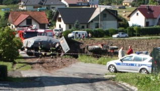 W sierpniu w Gierłtowicach doszło do podobnego zdarzenia. Maszyna rolnicza z przyczepą przygniotła traktorzystę