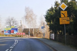 Znaki informowały o zamknięciu drogi od czwartku (26.11)
