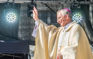 Ważna decyzja metropolity dla wiernych z krakowskiej diecezji. Chodzi o Święto Niepodległości
